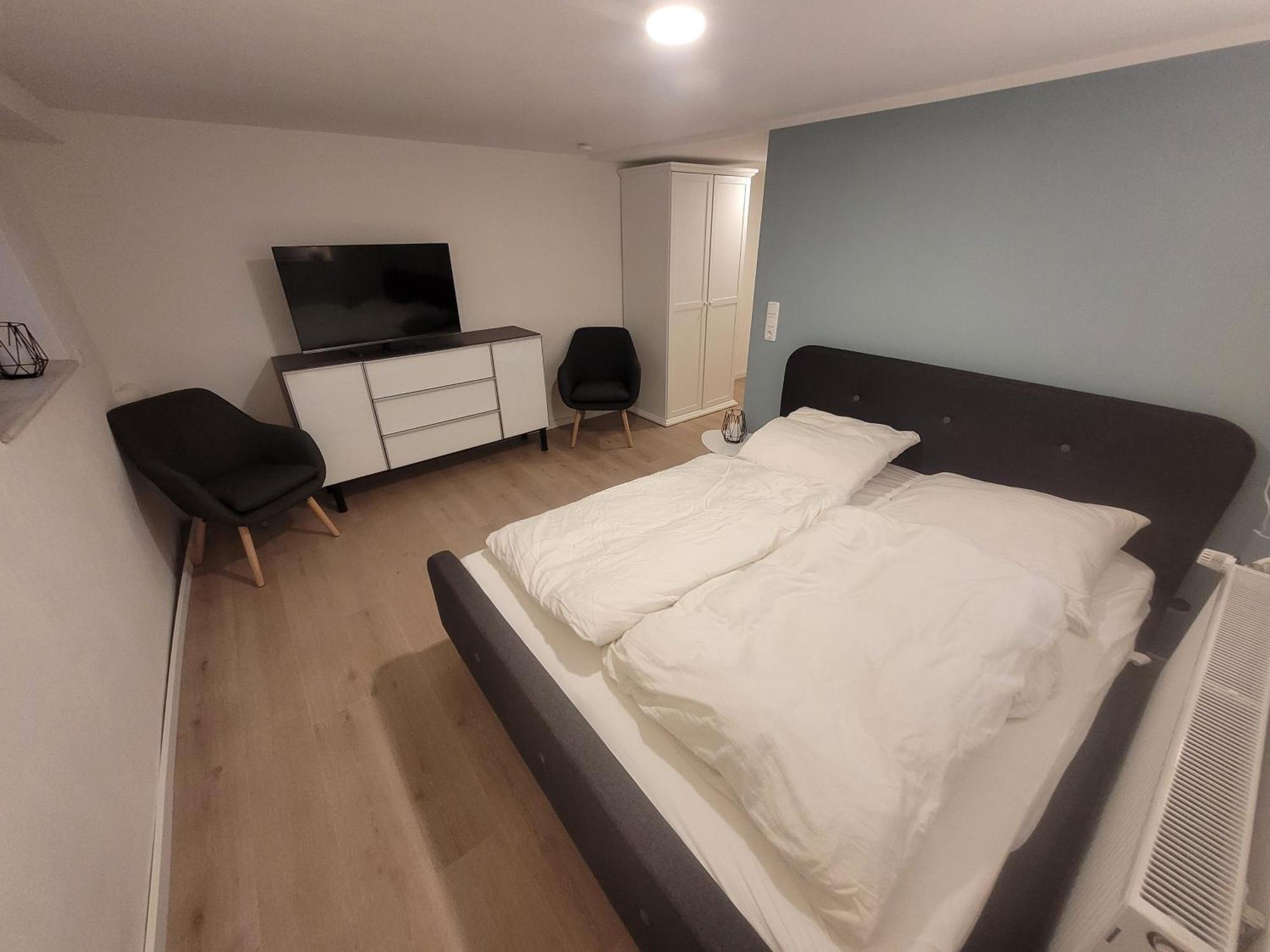 Zimmer Im Souterrain Mit Eigenem Bad Celle Extérieur photo